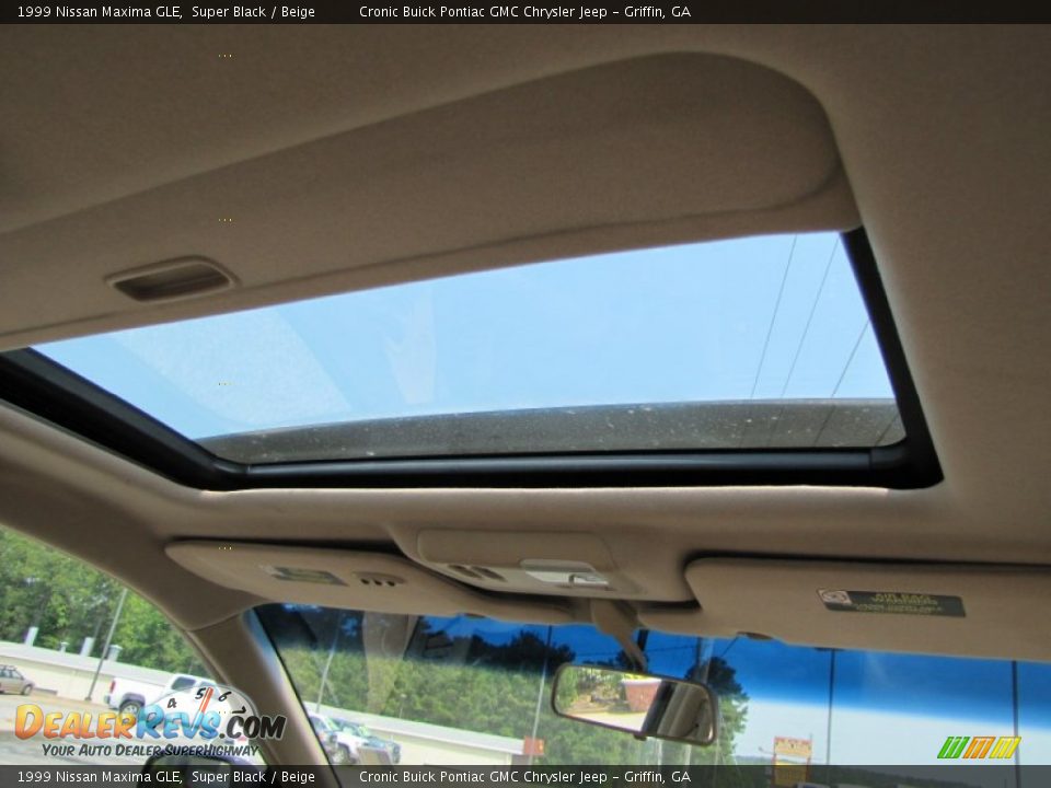 1999 Nissan Maxima GLE Super Black / Beige Photo #19