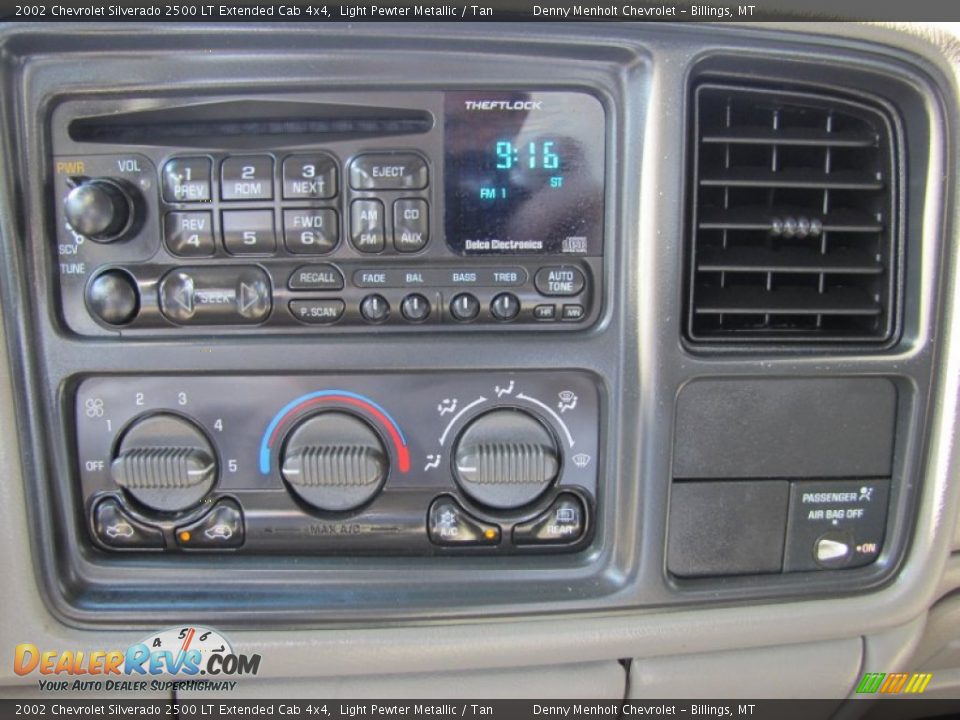 Audio System of 2002 Chevrolet Silverado 2500 LT Extended Cab 4x4 Photo #13