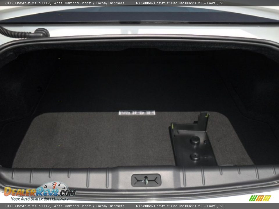 2012 Chevrolet Malibu LTZ White Diamond Tricoat / Cocoa/Cashmere Photo #17