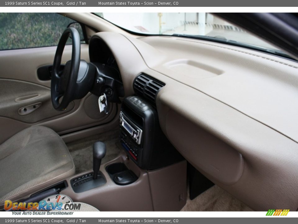 1999 Saturn S Series SC1 Coupe Gold / Tan Photo #8