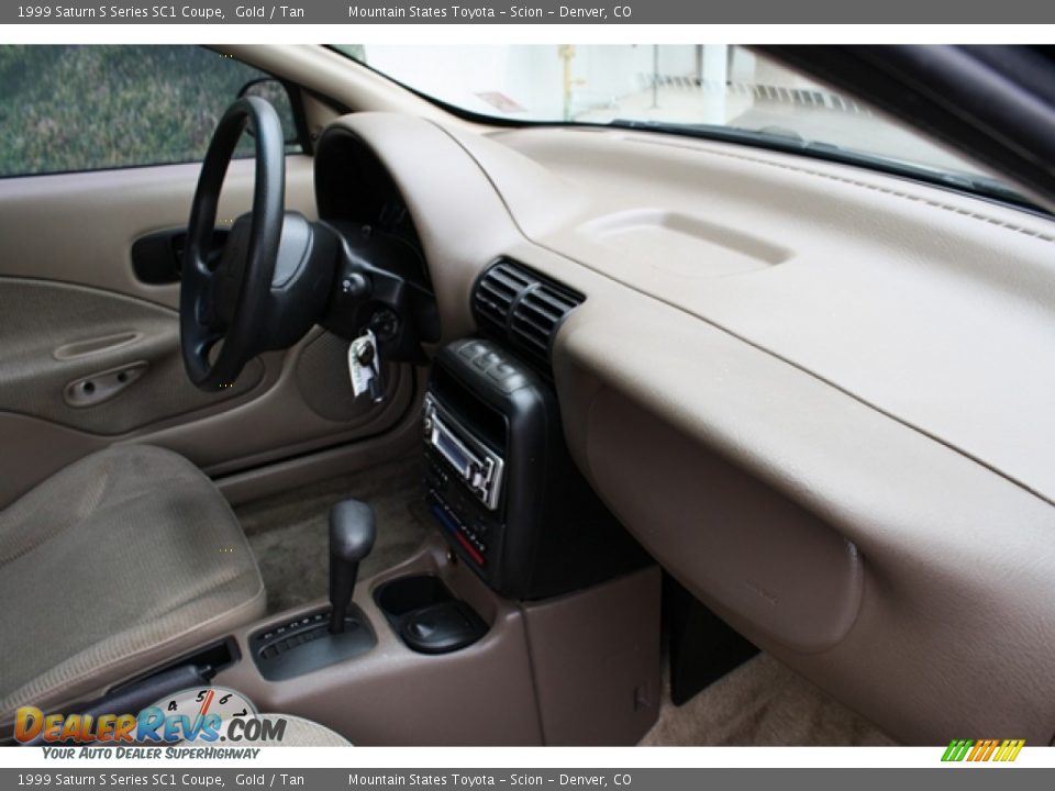 1999 Saturn S Series SC1 Coupe Gold / Tan Photo #8