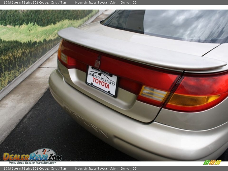 1999 Saturn S Series SC1 Coupe Gold / Tan Photo #18