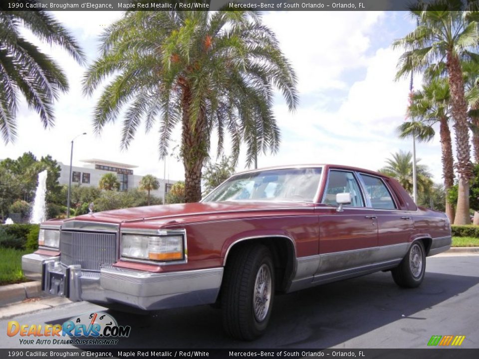 Front 3/4 View of 1990 Cadillac Brougham d'Elegance Photo #2