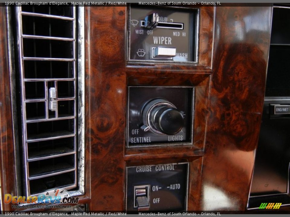 Controls of 1990 Cadillac Brougham d'Elegance Photo #30