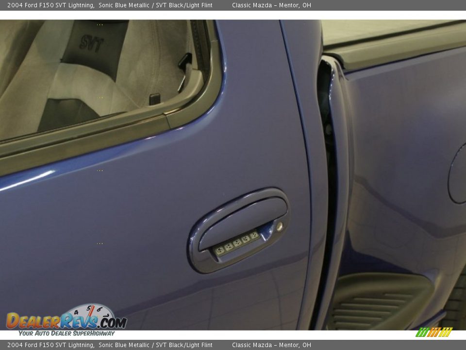 2004 Ford F150 SVT Lightning Sonic Blue Metallic / SVT Black/Light Flint Photo #6