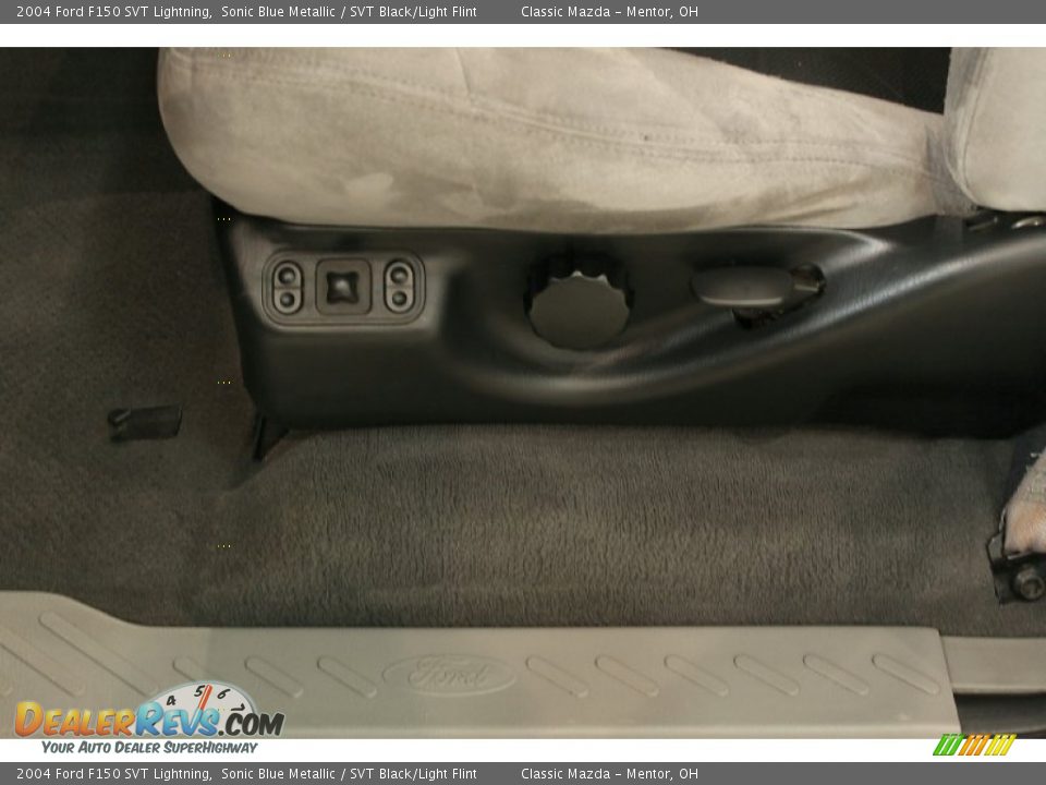 2004 Ford F150 SVT Lightning Sonic Blue Metallic / SVT Black/Light Flint Photo #9