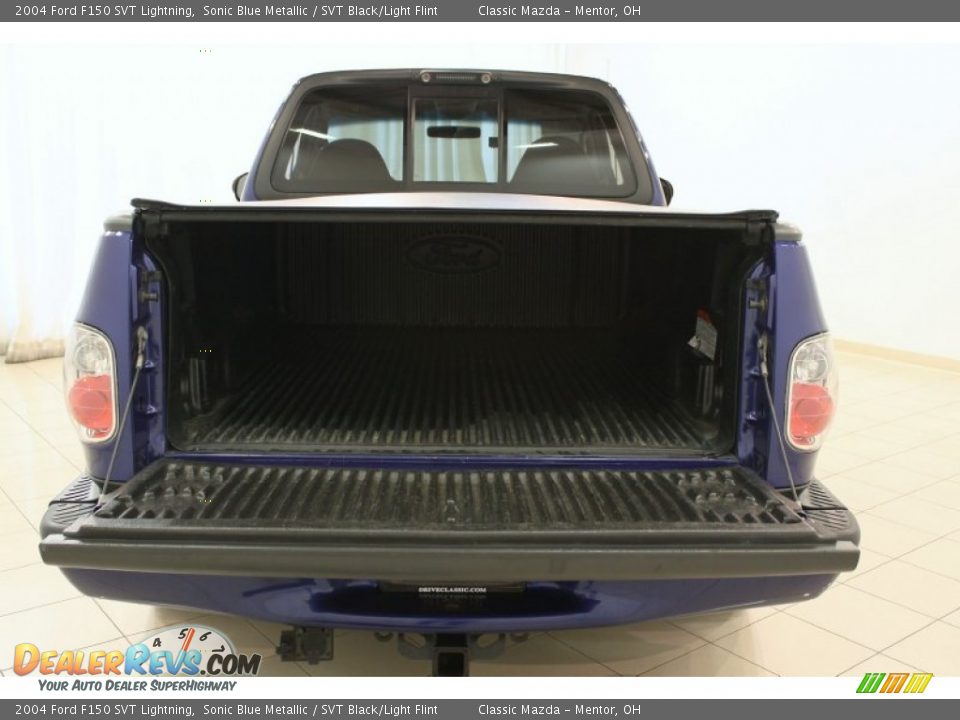 2004 Ford F150 SVT Lightning Sonic Blue Metallic / SVT Black/Light Flint Photo #23