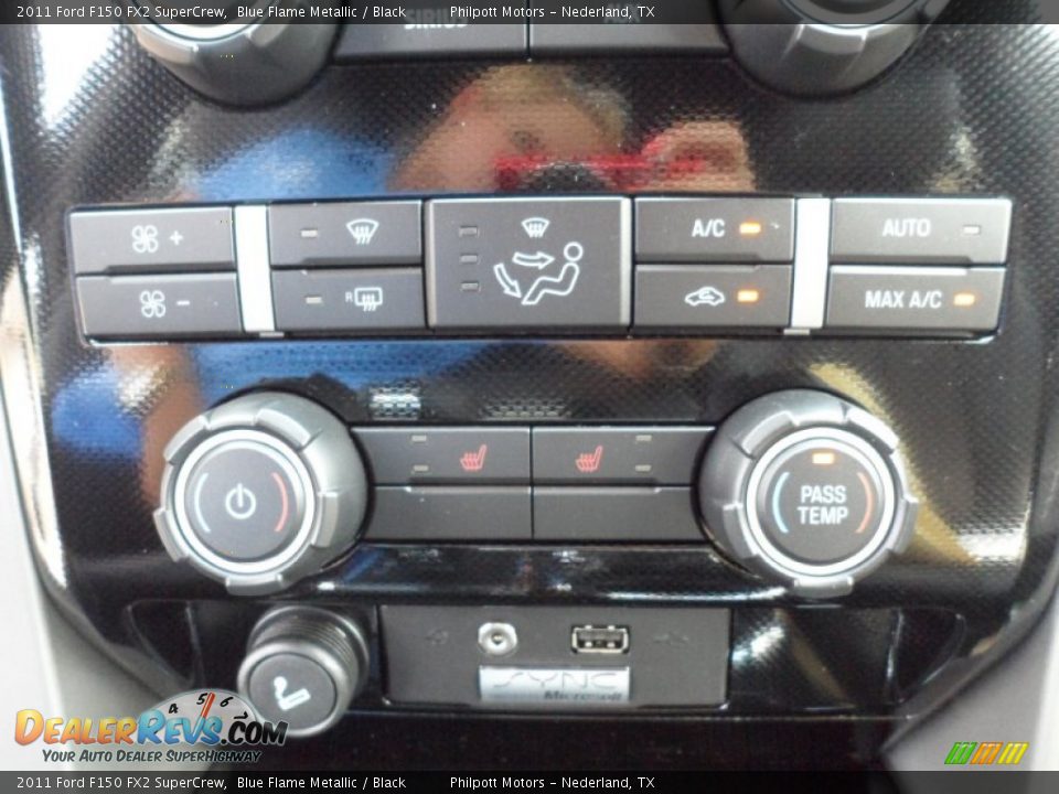 Controls of 2011 Ford F150 FX2 SuperCrew Photo #32