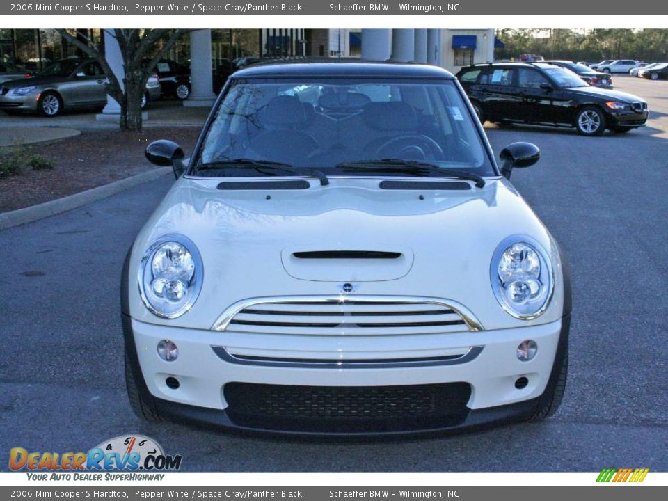 2006 Mini Cooper S Hardtop Pepper White / Space Gray/Panther Black Photo #2