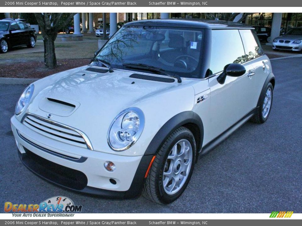 2006 Mini Cooper S Hardtop Pepper White / Space Gray/Panther Black Photo #3