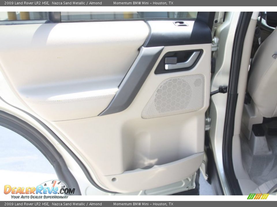 2009 Land Rover LR2 HSE Nazca Sand Metallic / Almond Photo #30