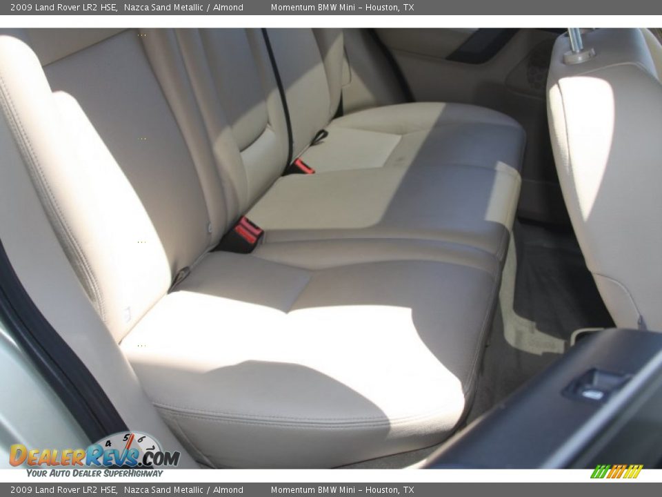 2009 Land Rover LR2 HSE Nazca Sand Metallic / Almond Photo #36