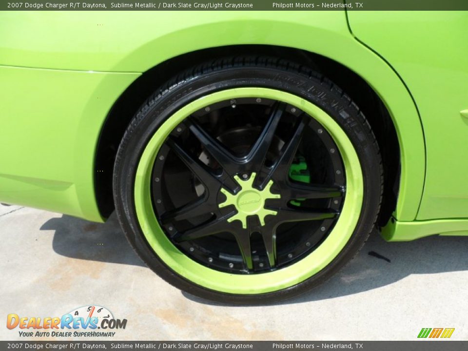 Custom Wheels of 2007 Dodge Charger R/T Daytona Photo #17