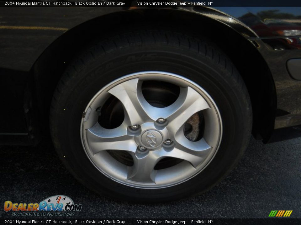 2004 Hyundai Elantra GT Hatchback Wheel Photo #16