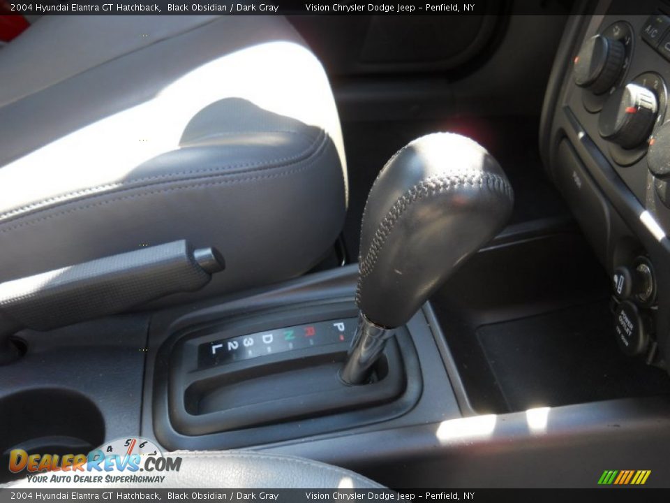 2004 Hyundai Elantra GT Hatchback Shifter Photo #17