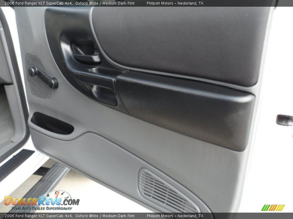 2006 Ford Ranger XLT SuperCab 4x4 Oxford White / Medium Dark Flint Photo #27