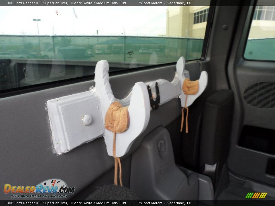 2006 Ford Ranger XLT SuperCab 4x4 Oxford White / Medium Dark Flint Photo #31
