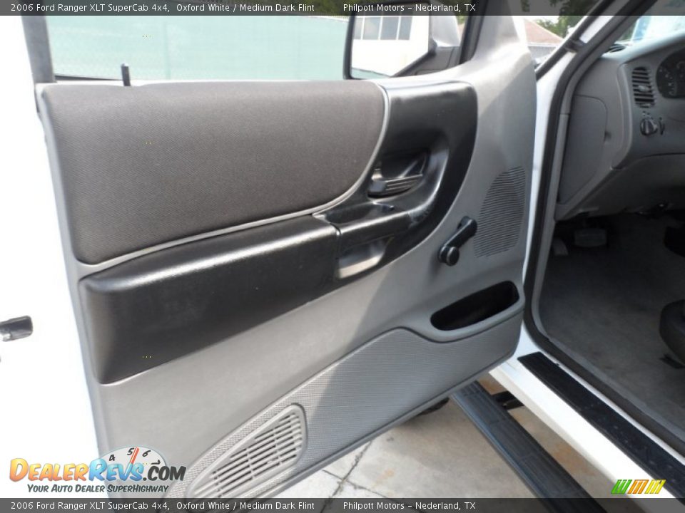 2006 Ford Ranger XLT SuperCab 4x4 Oxford White / Medium Dark Flint Photo #35
