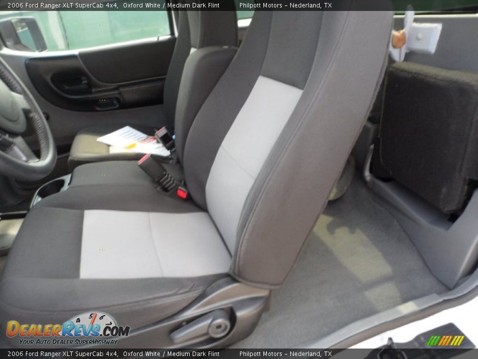 2006 Ford Ranger XLT SuperCab 4x4 Oxford White / Medium Dark Flint Photo #36