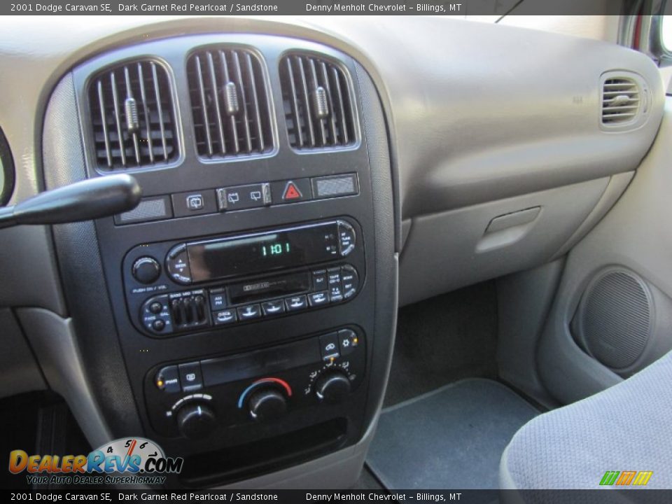 Controls of 2001 Dodge Caravan SE Photo #11