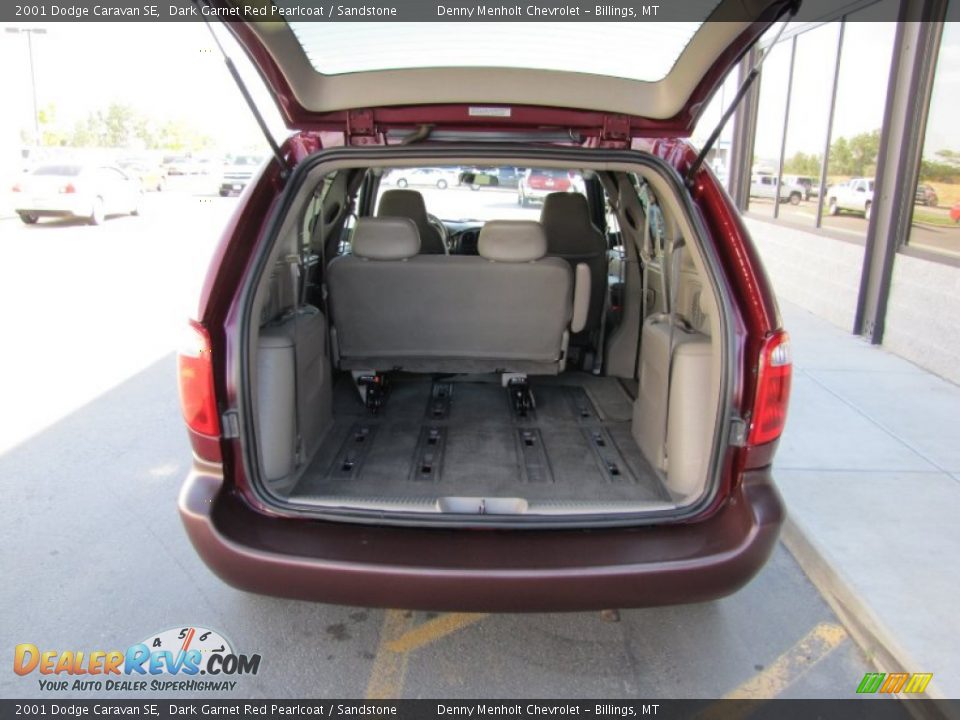 2001 Dodge Caravan SE Dark Garnet Red Pearlcoat / Sandstone Photo #18