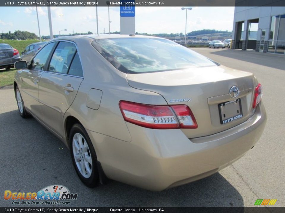 2010 Toyota Camry LE Sandy Beach Metallic / Bisque Photo #17