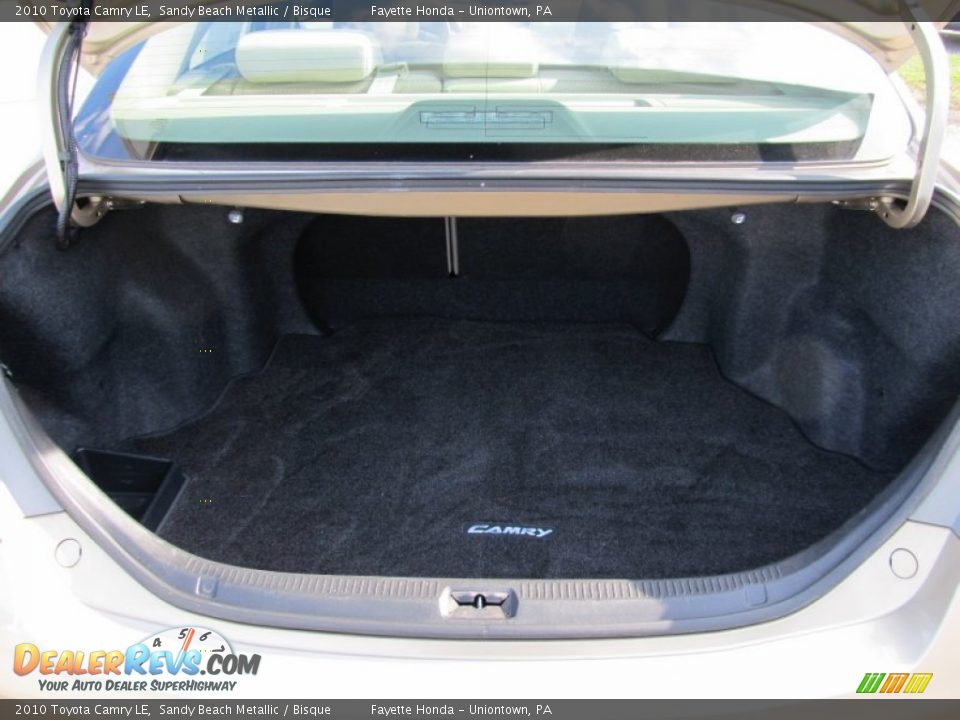 2010 Toyota Camry LE Sandy Beach Metallic / Bisque Photo #18