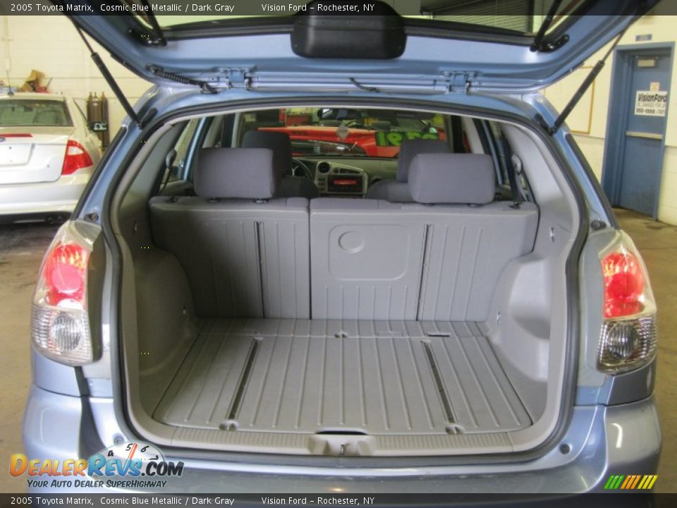 2005 Toyota Matrix Cosmic Blue Metallic / Dark Gray Photo #11