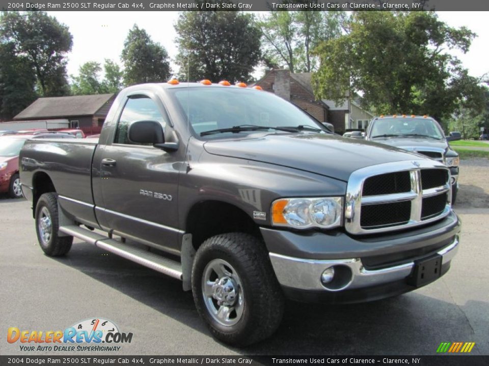 Front 3/4 View of 2004 Dodge Ram 2500 SLT Regular Cab 4x4 Photo #18