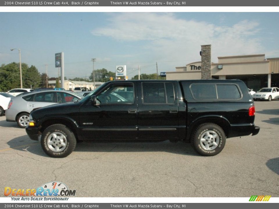 2004 Chevrolet S10 LS Crew Cab 4x4 Black / Graphite Photo #9