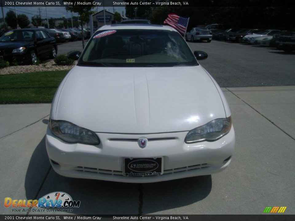 2001 Chevrolet Monte Carlo SS White / Medium Gray Photo #8