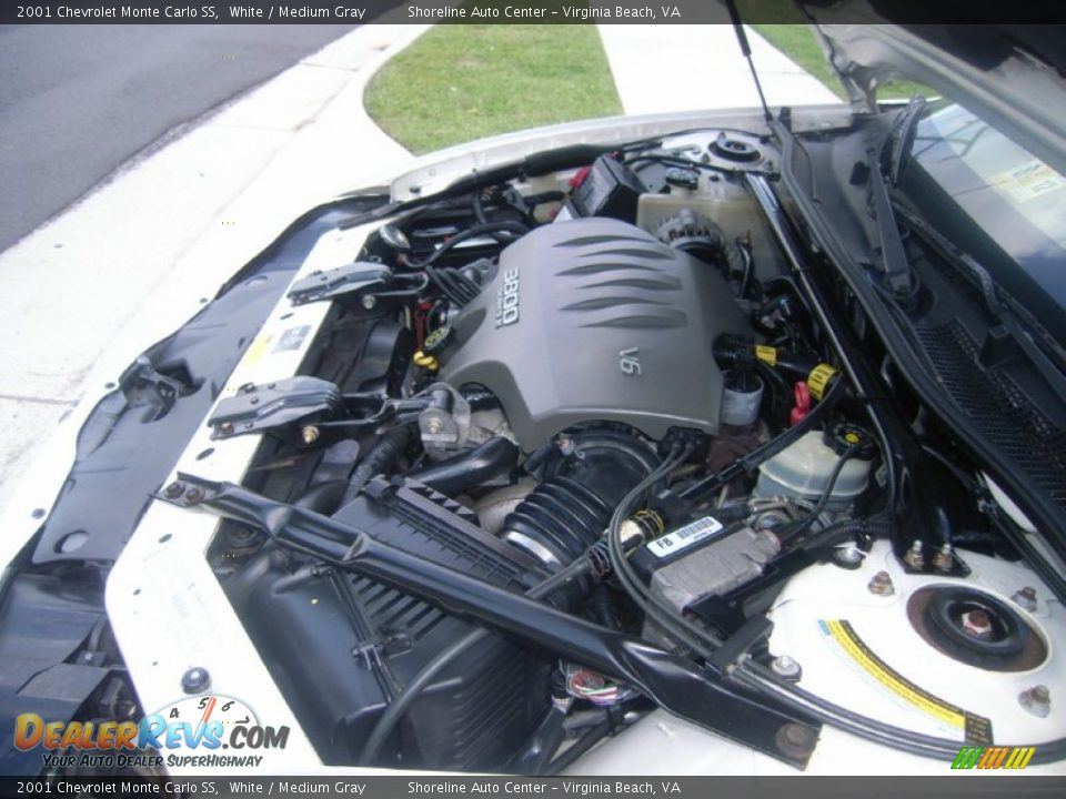 2001 Chevrolet Monte Carlo SS White / Medium Gray Photo #22