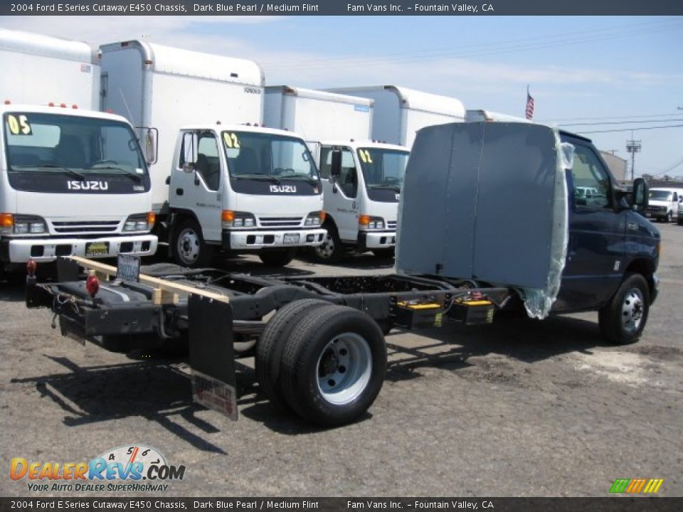 2004 Ford E Series Cutaway E450 Chassis Dark Blue Pearl / Medium Flint Photo #6