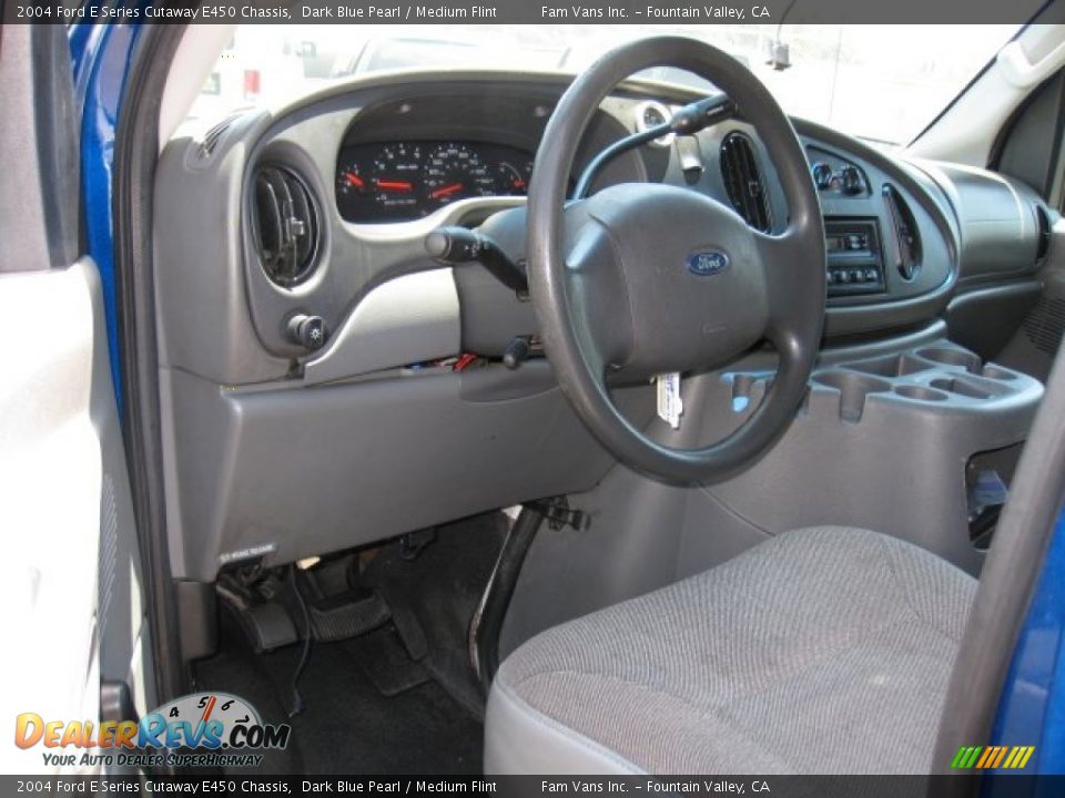 2004 Ford E Series Cutaway E450 Chassis Dark Blue Pearl / Medium Flint Photo #8