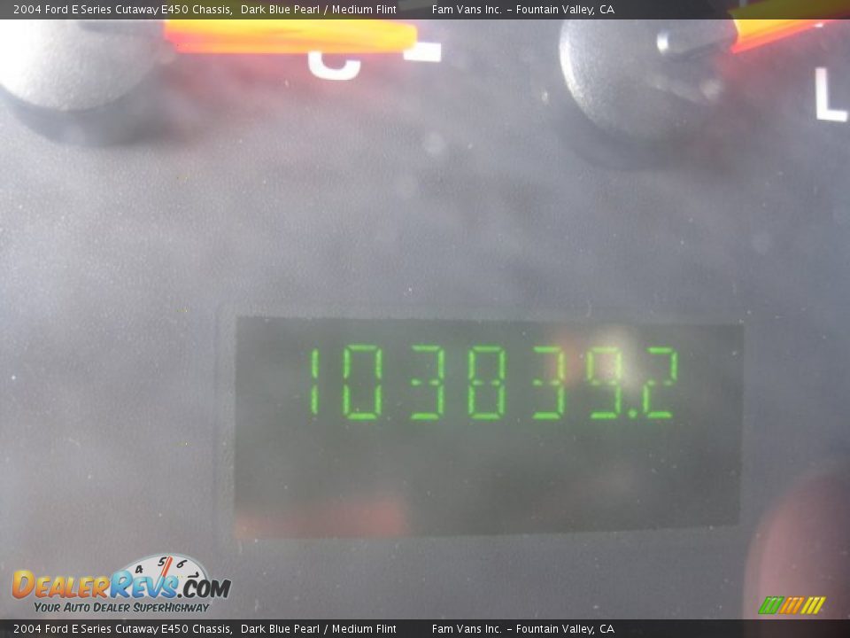 2004 Ford E Series Cutaway E450 Chassis Dark Blue Pearl / Medium Flint Photo #10