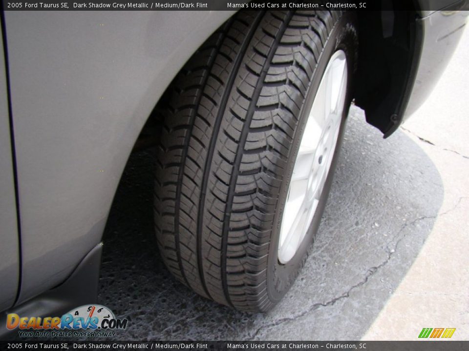 2005 Ford Taurus SE Dark Shadow Grey Metallic / Medium/Dark Flint Photo #28