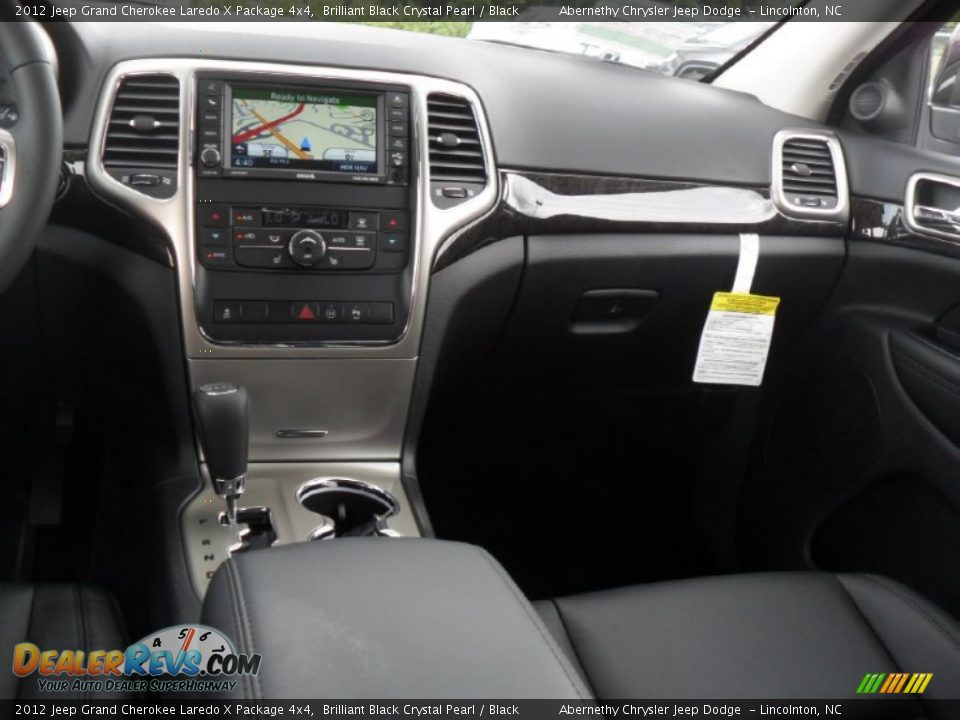 2012 Jeep Grand Cherokee Laredo X Package 4x4 Brilliant Black Crystal Pearl / Black Photo #17