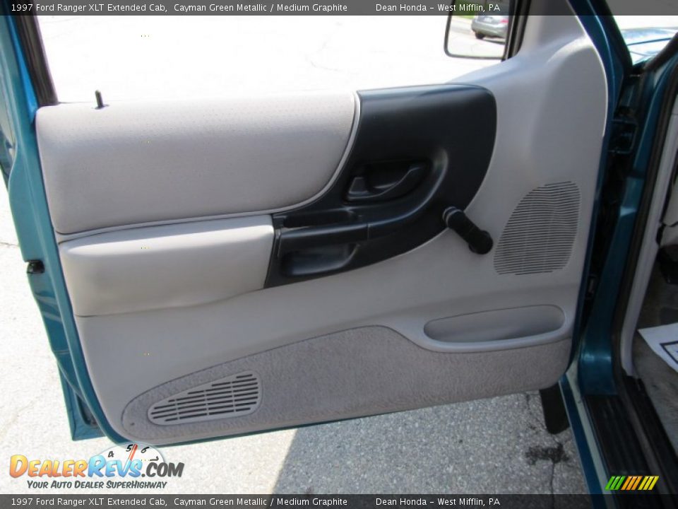 1997 Ford Ranger XLT Extended Cab Cayman Green Metallic / Medium Graphite Photo #12