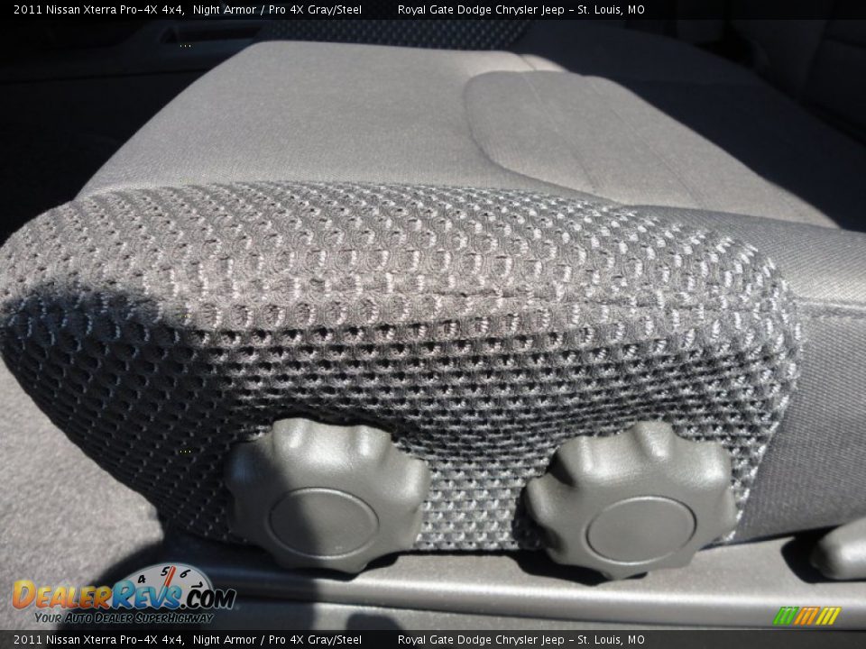 2011 Nissan Xterra Pro-4X 4x4 Night Armor / Pro 4X Gray/Steel Photo #15