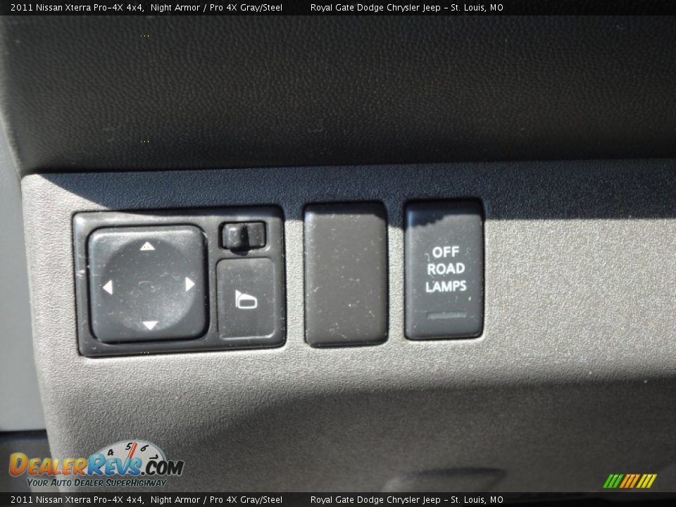 2011 Nissan Xterra Pro-4X 4x4 Night Armor / Pro 4X Gray/Steel Photo #16