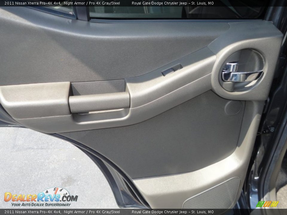 2011 Nissan Xterra Pro-4X 4x4 Night Armor / Pro 4X Gray/Steel Photo #20