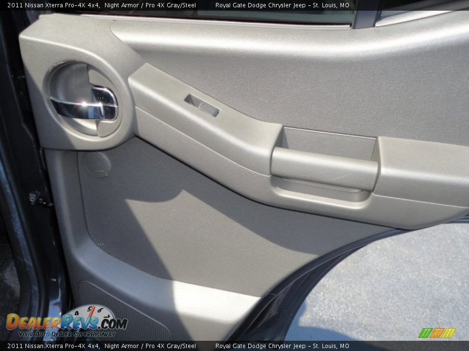2011 Nissan Xterra Pro-4X 4x4 Night Armor / Pro 4X Gray/Steel Photo #24
