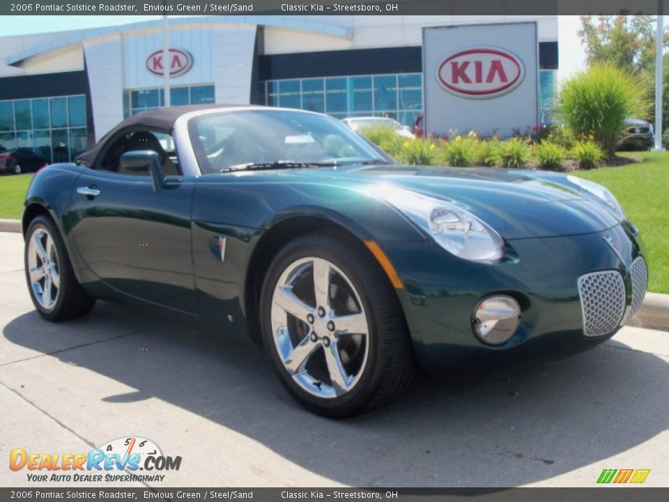 2006 Pontiac Solstice Roadster Envious Green / Steel/Sand Photo #2