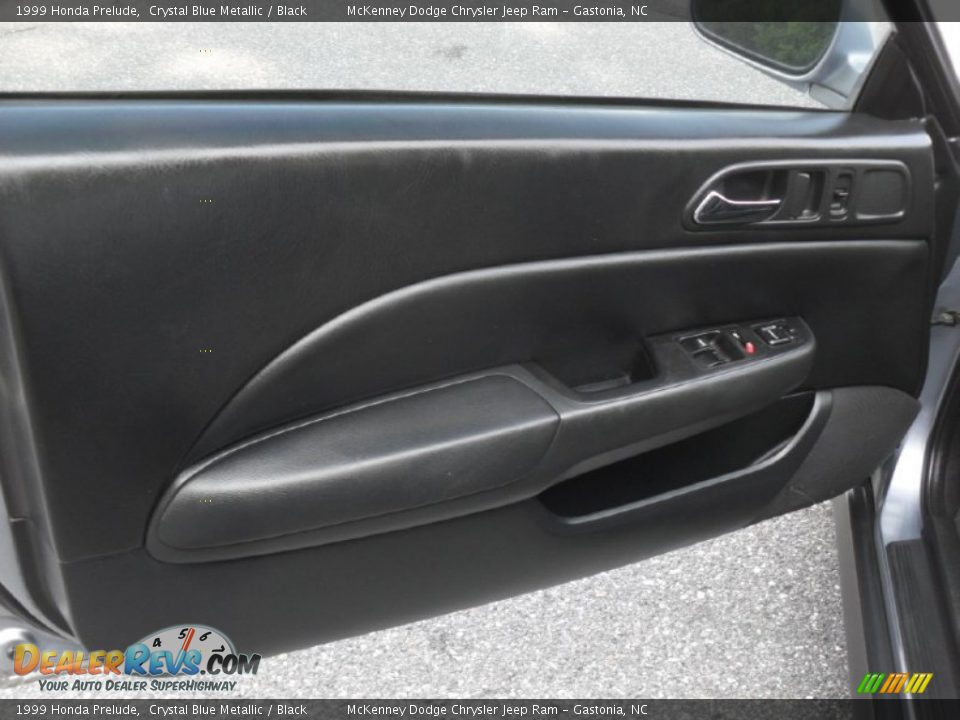Door Panel of 1999 Honda Prelude  Photo #8