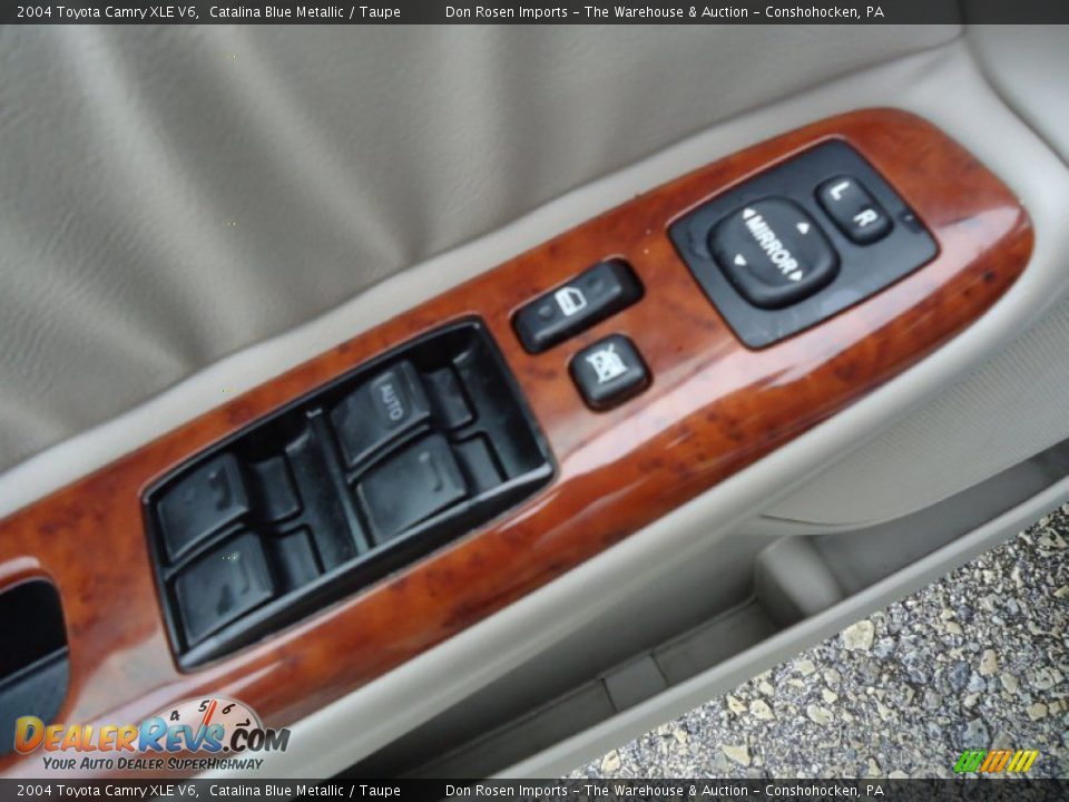 2004 Toyota Camry XLE V6 Catalina Blue Metallic / Taupe Photo #17