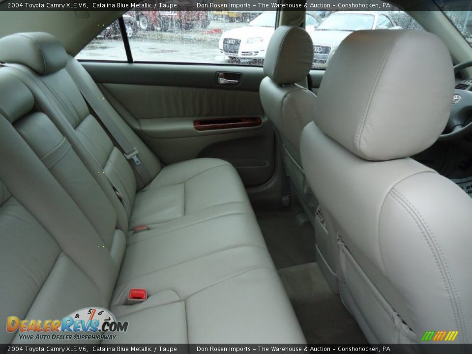 Taupe Interior - 2004 Toyota Camry XLE V6 Photo #24