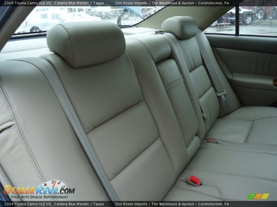 Taupe Interior - 2004 Toyota Camry XLE V6 Photo #25