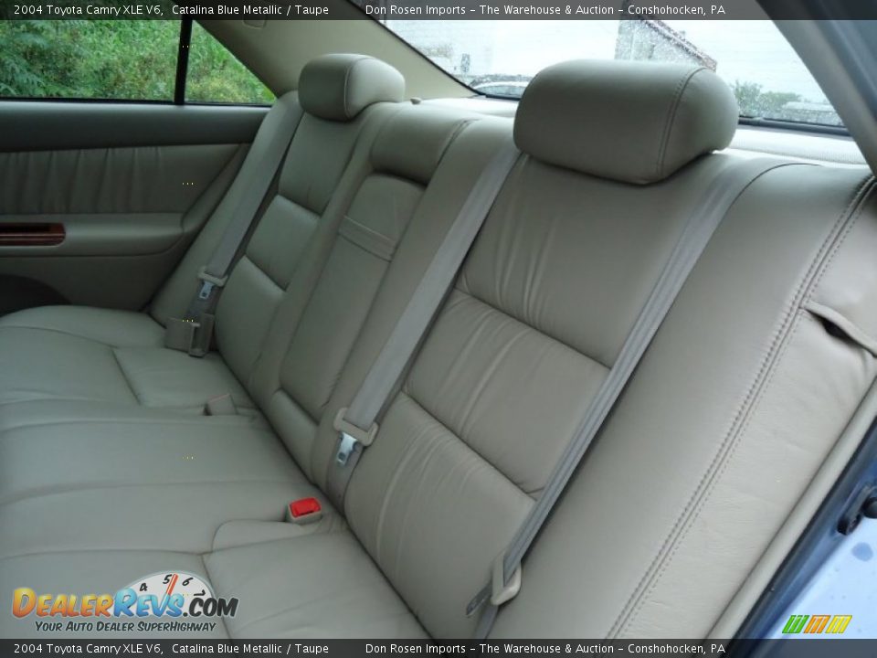 2004 Toyota Camry XLE V6 Catalina Blue Metallic / Taupe Photo #30