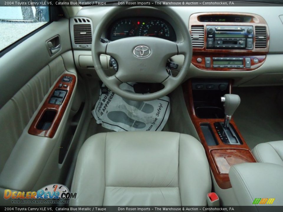 2004 Toyota Camry XLE V6 Catalina Blue Metallic / Taupe Photo #33
