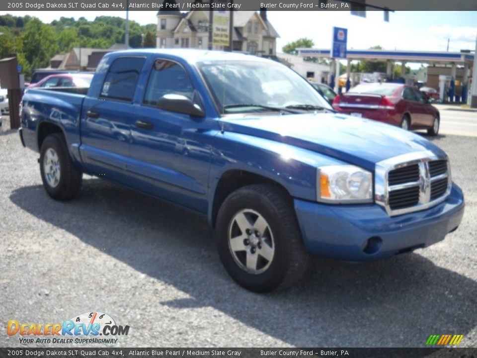 2005 Dodge Dakota SLT Quad Cab 4x4 Atlantic Blue Pearl / Medium Slate Gray Photo #20